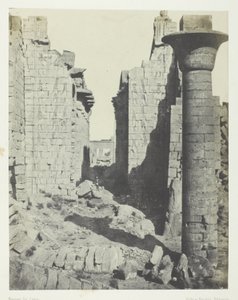Karnak-palasset, Bubastittenes domstol og hovedinngangen til Hypostyle Hall; Theben av Maxime Du Camp
