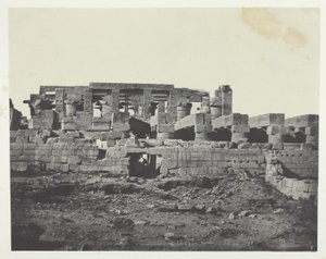 Karnak Palace, sørlige inngangen til Hypostyle Hall; Theben av Maxime Du Camp
