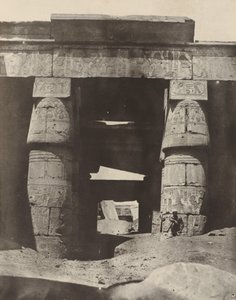 Theben: Karnak, Portico of Temple of Khons av Maxime Du Camp