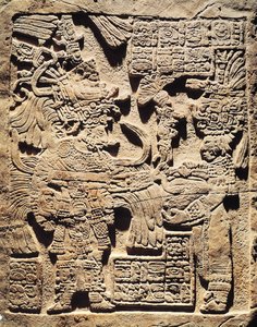 Stela som viser en yppersteprest og en kvinne, fra Yaxchilan