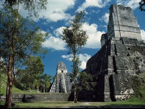 Tikal tempel II eller maskenes tempel, 7. til 8. århundre av Mayan