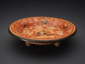 Stativplate med Gud N og Coatimundis, 600-900 e.Kr. (keramikk) av Mayan Mayan