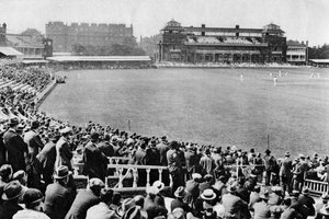 En cricketkamp, Lords cricketbane, London, 1926-1927. av McLeish