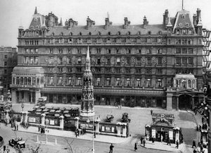 Charing Cross jernbanestasjon, London, 1926-1927. av McLeish