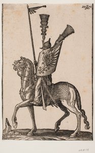 Montert soldat, profil til v.; lanse med vimpel, metallhjelm med svært høy fjære, skjold med ørnevinge og en ekstra høy fjære