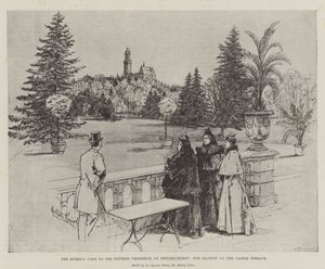 Dronningens besøk til keiserinne Frederick ved Friedrichshof, Hennes Majestet på Slottsterrassen av Melton Prior