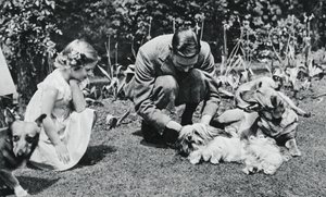 Kong George VI og prinsesse Margaret Rose, 1937. av Michael Chance