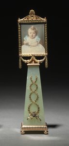 Innrammet miniatyr: Portrett av storhertuginne Olga, firmaet Peter Carl Fabergé (1846-1920), miniatyr malt av Johannes Zehngraf (1857-1908), før 1896 (gull, rubiner, diamanter, gouache, elfenben, glass) (se også 499672 & 499674)