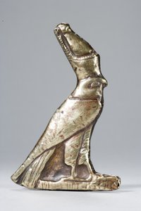 Amulett i form av en falk (elektrum)