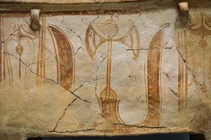 Minoisk kiste larnax dekorert med innvielseshorn av Minoan