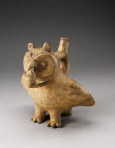 Håndtakstutkar i form av en ugle som spiser en mus, 100 f.Kr.-A.D. 500