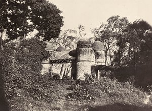 'Building an Empire' i den fascistiske tidsalderen: Church of Enda Jesus at Makallè, 09/05/1936 (s/hv-bilde) av Modestino Baldinetti