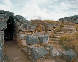 Mykensk kunst: dekket passasje av den mykenske citadellet, byen Tiryns, rundt 1200 f.Kr. Hellas av Mycenaean