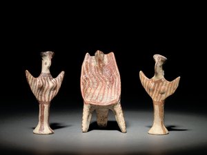 Psi-figur, trone med sittende figur, og Psi-figur, ca. 1300-1200 f.Kr. (terrakotta) av Mycenaean