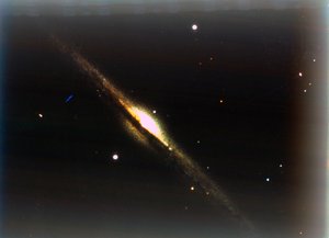 Nålgalaksen i Coma Berenices. av NASA Images