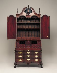 Skrivebord og bokhylle, ca. 1770-76 (mahogni, sørlig gul furu, østlig hvit furu, gul poppel og messing) av Nathaniel Gould