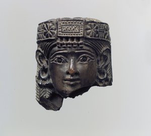 Hodet til en kvinneskikkelse, ca. 800-tallet f.Kr. (elfenbein) av Neo Assyrian