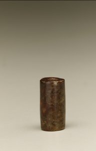 Sylindrisk perle, Lake Tai-regionen, Liangzhu-kultur, 3300-2250 f.Kr. (jade)