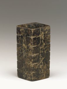 Tall tube (cong) Lake Tai-regionen, Liangzhu-kultur, 3300-2250 f.Kr. (jade)