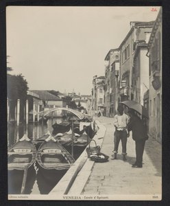 Gondoler på Canale di Ognissanti i Venezia Venezia - Canale d'Ognisanti (tittel på objekt)