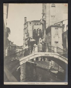 Ponte San Trovaso te Venetië Venezia - Ponte S. Trovaso (tittel på objekt) av Neue Photographische Gesellschaft