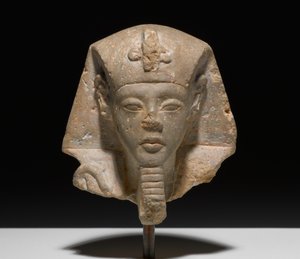 Hode fra en Shabti av Akhensten, ca. 1352-1336 f.Kr. (kalkstein) av New Kingdom Egyptian
