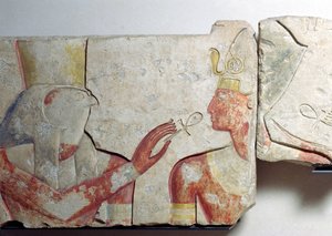 Møtet mellom farao og Horus, detalj fra en frise som viser Ramses II (1298-32 f.Kr.) blant gudene, fra Abydos, ca. 1275 f.Kr. (malt stein) av New Kingdom Egyptian