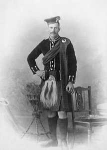 Highland kjole