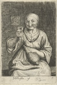 Gammel kvinne med glass og kanne