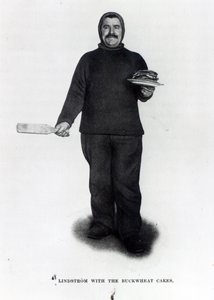 Lindstrøm med bokhvetekakene, fra Sydpolen av Roald E. Amundsen, ca. 1910-12 av Norwegian Photographer