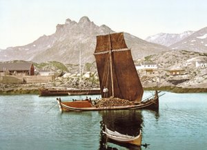 Nordlandsbåt med tømmerlast, Norge, 1890-1900