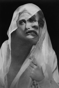 Sante, 2025 (Digital blandet media) av Olivia Gozzano