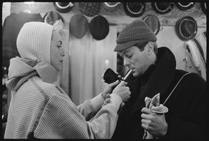 Janet Leigh og Tony Curtis under vinter-OL, Squaw Valley, California av Orlando Suero