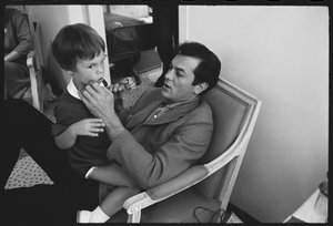 Tony Curtis med datteren Jamie Lee Curtis