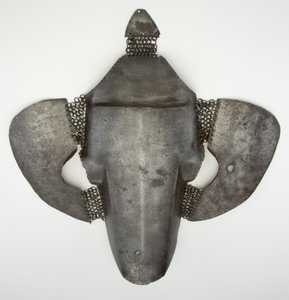 Shaffron, rustning med hestehode, tidlig på 1500-tallet (jern) av Ottoman School