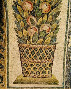 En kurv med frukt, ca. 430 e.Kr. (mosaikk) av Paleo Christian