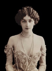 Portrett av operasangerinnen Lina Cavalieri 1874-1944.