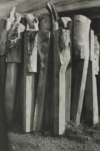 Totems, Gamle verft, Rye av Paul Nash