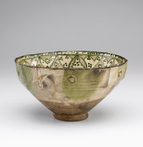 Skål, Amol, Mazandaran, Iran, 1000-1100-tallet (glasert leire) av Persian School