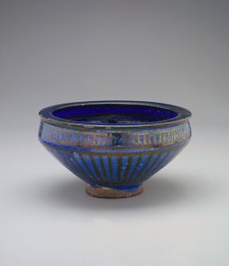 Bowl, Iran, Il-Khanid-dynastiet, sent på 1300-tallet (keramikk)