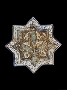 Åttespisset stjerneflis, Sultanabad, Iran, Il-Khanid-dynastiet (keramikk)