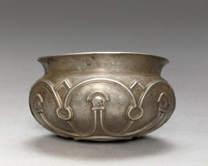 Pre-Achaemenid skål, ca. 6. århundre f.Kr. (sølv) av Persian School