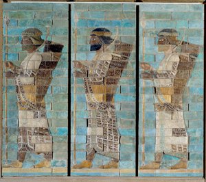 Bueskytternes frise, fra palasset til Darius I, kongen av Persia, i Susa (6. århundre f.Kr.). E-postet murstein relieff bunn. 510 f.Kr. Paris, Louvre-museet. av Persian School