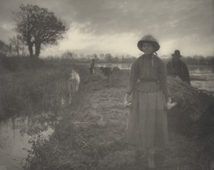 Poling the Marsh Hay, 1886. Skapere: Dr Peter Henry Emerson, Thomas Frederick Goodall. av Peter Henry Emerson, Thomas Frederick Goodall