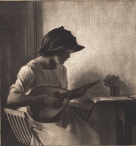Mandolinspillersken av Peter Vilhelm Ilsted