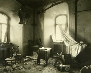 Den russiske revolusjonen i 1917: Interiøret i Chudov-klosteret i Kreml i Moskva etter bombardementet i november 1917. Fotografi av Pjotr ​​Petrovitsj Pavlov (1860-1925) av Petr Petrovich Pavlov