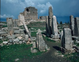 Korsfarerfortet og Obeliskenes tempel av Phoenician Phoenician
