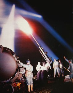 Amerikanske luftvernartilleri- og søkelysenheter stasjonert i Storbritannia under andre verdenskrig (bilde) av Photographer American