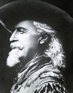 Buffalo Bill (1846–1917) (s/hvitt-bilde) av Photographer American