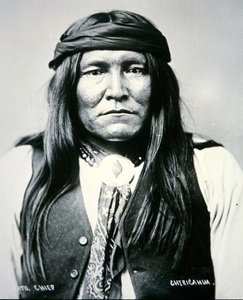 Chato-sjef for Chiricahua-stammen (s/hvitt-bilde)